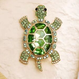 Green Turtle Crystal Brooch